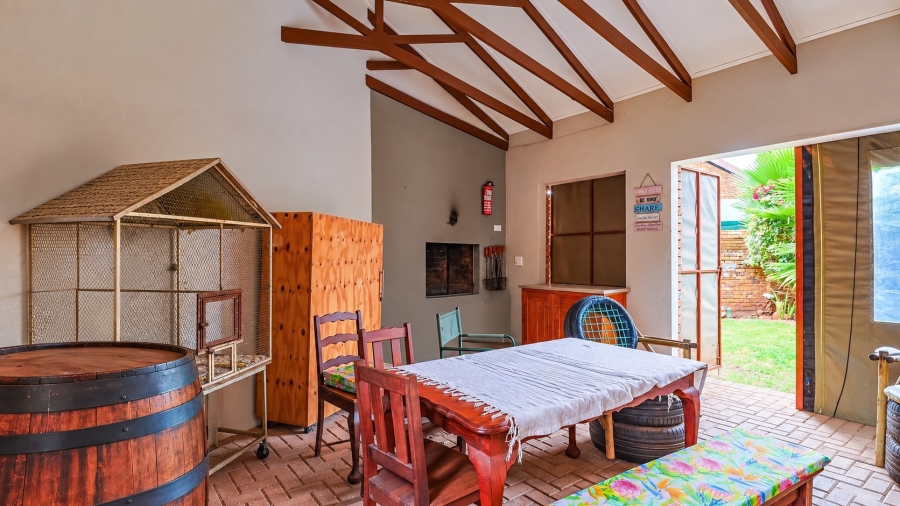3 Bedroom Property for Sale in Safari Gardens North West